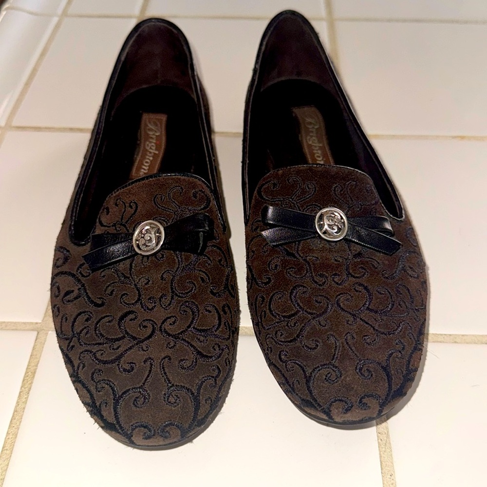 Brighton “cafe” Chocolate Brown size 7 slip on shoe